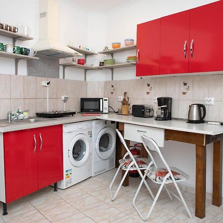 Cosy Apartment In City Centre Oradea Exterior foto