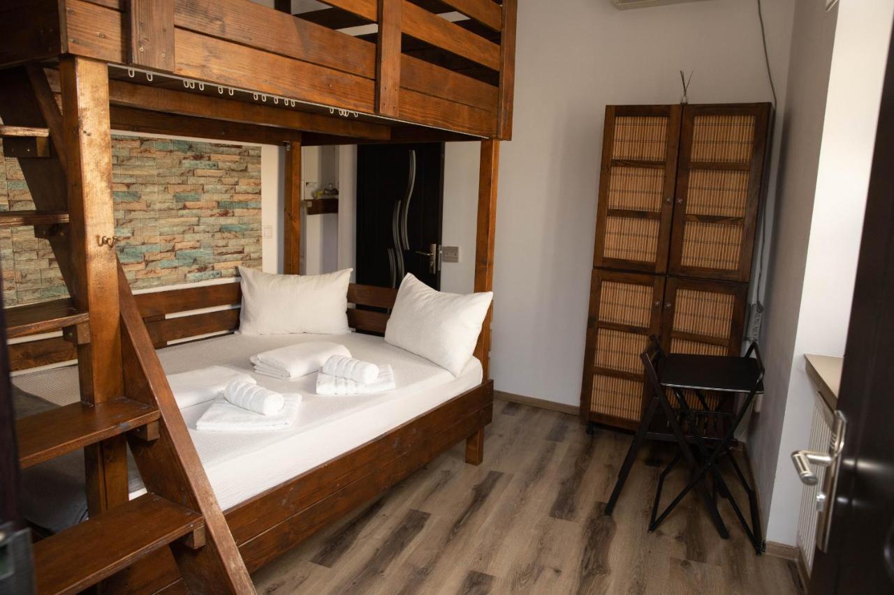Cosy Apartment In City Centre Oradea Exterior foto